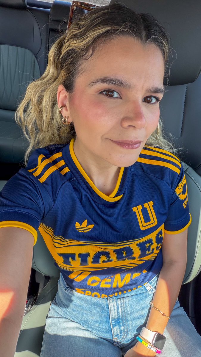 hayde_franco's tweet photo. Estrenado nueva piel 🐯💙💛 https://t.co/3G51ERdKry