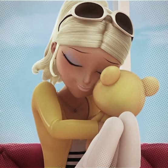 buzzonchloe's tweet photo. I won't lie, I'm actually kind of afraid to be a Chloe fan. I love her character, not because I justify or excuse anything she does, but because I genuinely like her as a character. It's just that every day I see hate comments about her, calling her “Chlorine,” calling her https://t.co/mxq8npEOXG