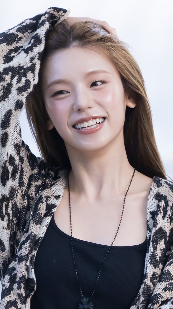 ITZY_PAN's tweet photo. 260926
#있지 #ITZY #예지 #YEJI https://t.co/e34VHBCS14
