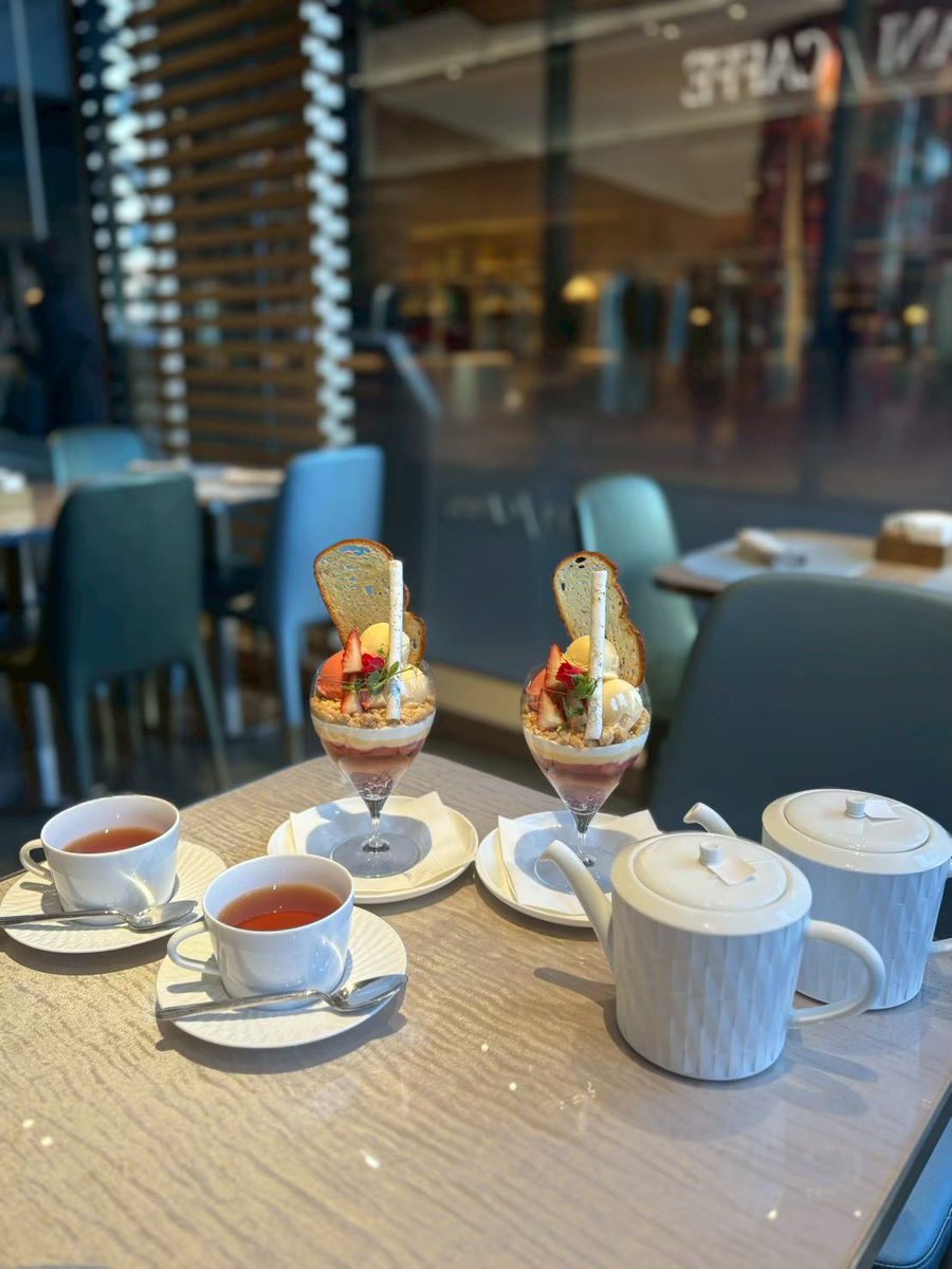 fucu_cafe's tweet photo. 表参道のARMANI CAFFE 、月毎に変わるパフェがちょーかわいいの💘☝🏻🪄
9月はシャイマスカットだったみたい👀✨
⇩のときは、予約なしでも入れたよ〜❕🙆🏻‍♀️🗒️ https://t.co/EQ6R7XiQGN