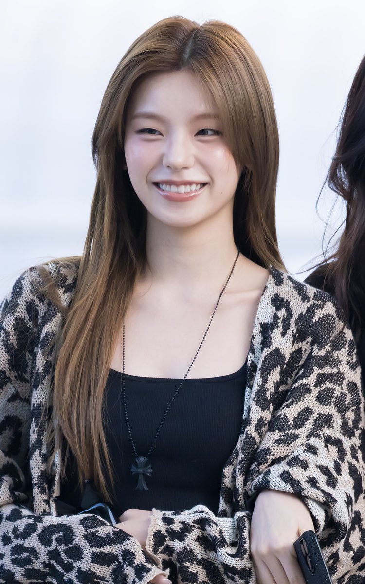 ITZY_PAN's tweet photo. 260926
#있지 #ITZY #예지 #YEJI https://t.co/e34VHBCS14
