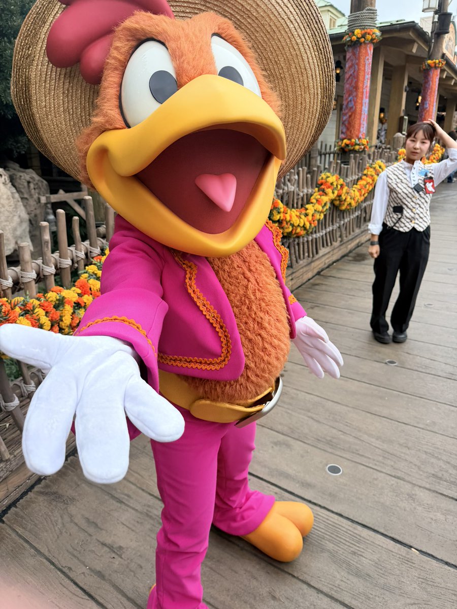 Eda_mameme's tweet photo. 香港年パス。関西勢。
いいねでご挨拶伺います🤗
来年のDハロに向けてお友達が欲しいです

#Dオタさんと繋がりたい https://t.co/sNaTpNb8gU