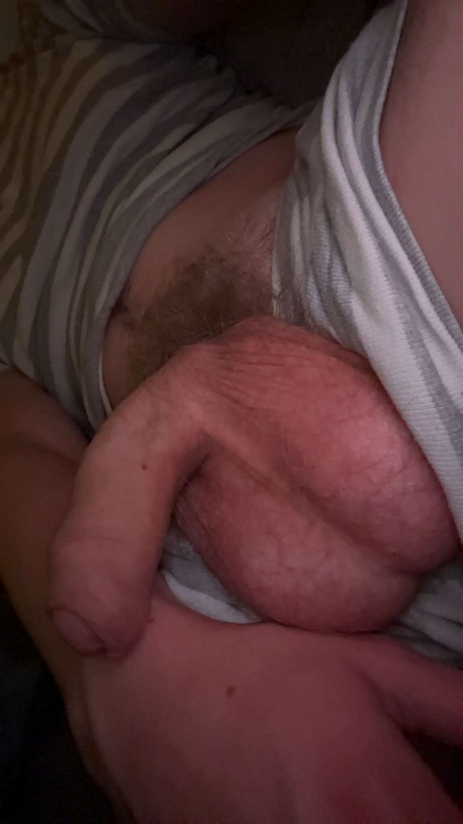 vansbwc's tweet photo. he deserves a kiss goodnight https://t.co/RKvwPpvycd