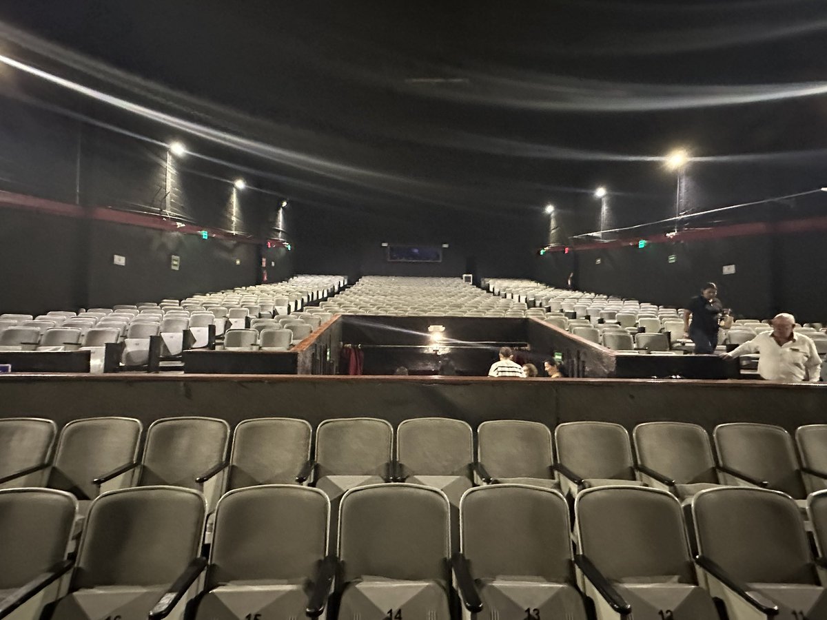 OscarBlancoCdmx's tweet photo. #ExploracionUrbana Increíble!! El antiguo Cine “Ciudadela” de 1973 resurge como Teatro “Balderas”, precios accesibles con transporte público cercano y estacionamiento, Balderas 108, Centro #CDMX 🇲🇽🕷️ https://t.co/eywpBVYn2o