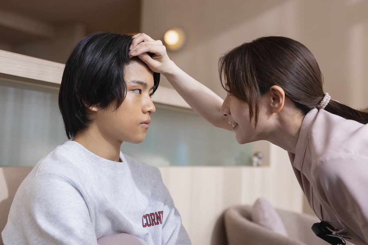 modelpress's tweet photo. Netflix「ダウンタイム」主人公・沼田の弟役
Lienel（リエネル）武田創世に注目👀

難関オーディション勝ち抜き
「国宝」に続く映像作品出演

松岡茉優との姉弟役で存在感✨️
https://t.co/19s7bdZJic

📷️新規場面写真・メイキング写真あり https://t.co/ewhqk8kI0b