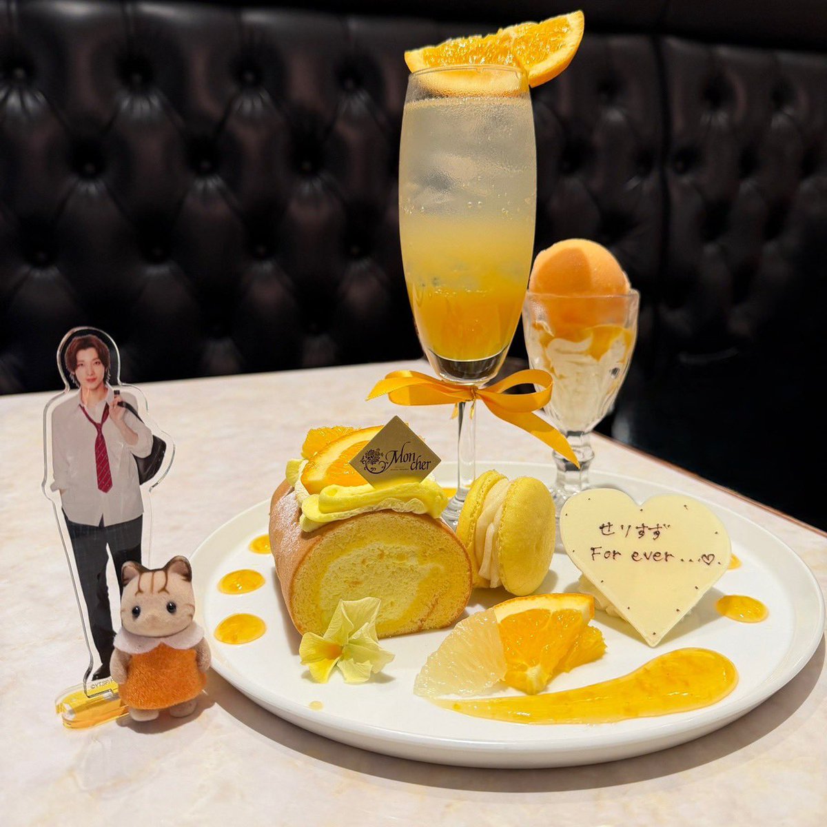 Kojipann's tweet photo. アクスタとカード使いたくて
お友達と行ってきた〜₍₍(  ´ ᵕ `  *)⁾⁾🫶
#陽キャ集団 https://t.co/Q8ggInyfm3