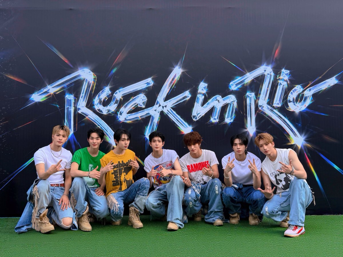 TOMOrrowhitYA's tweet photo. Officially, NEXZ has finished their LATAM schedule… 🥹💗

I’m so happy, but at the same time, I’m a little sad. I wish this could have lasted so much longer. I truly hope they were able to feel and see all the love we have for them on this side of the world. 🌎💗

Thank you to everyone who supported them even if you weren’t a fan, and especially to those who ended up becoming NEX2Y during this trip.

I still can’t believe NEXZ actually came to LATAM. I never thought I’d get to say that. And the fact that they even took the time to learn Spanish so they could communicate with us… wow. 🥹

It might seem like something small, but it means so much to us. Thank you for thinking of us, for making the effort, and for getting a little closer to us. Thank you for coming. 🥹💗

LATAM will always welcome you with open arms. 💗

Now there’s only one thing left to say…

ADD LATAM TO THE TOUR. 😭🙏🏻