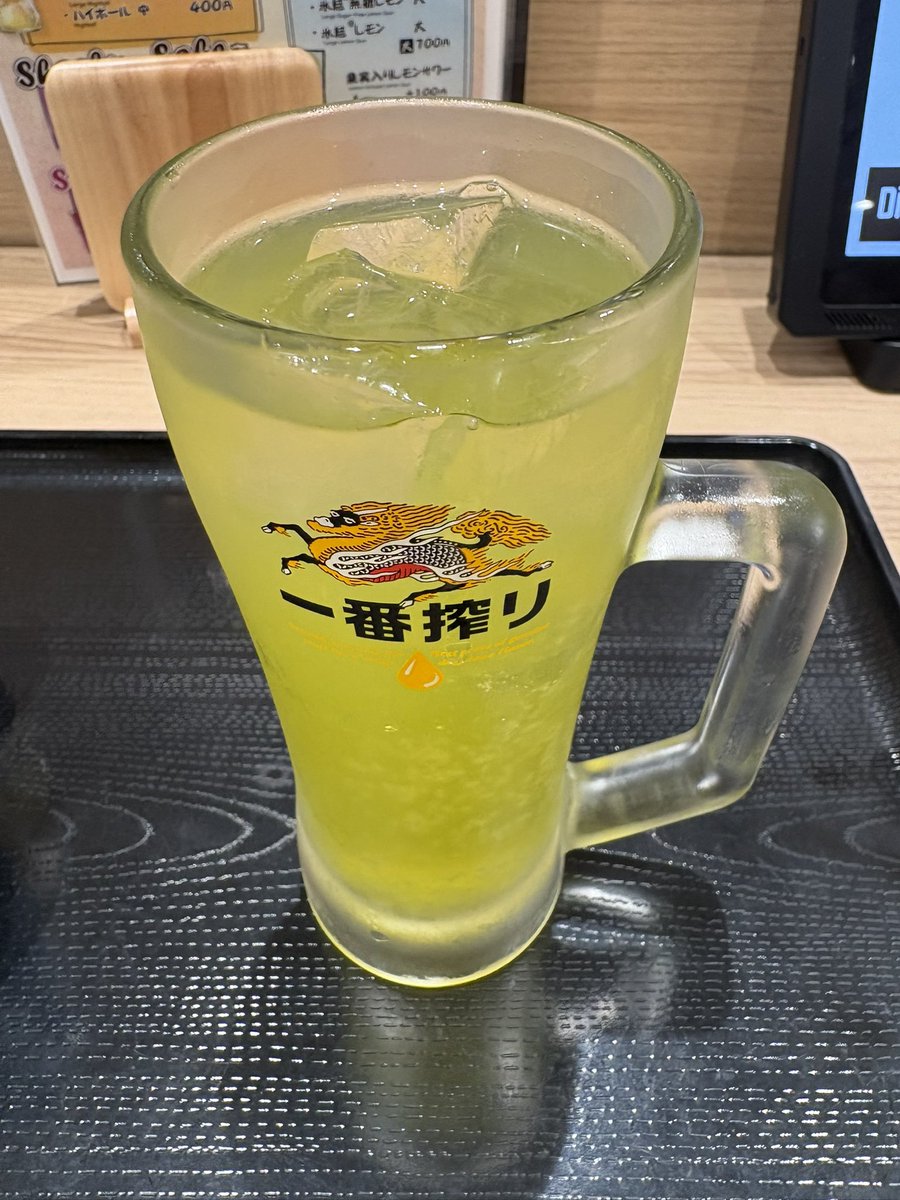 brkun's tweet photo. 風呂とサウナをキメてからの昼飯 https://t.co/fPLIg4N1LC