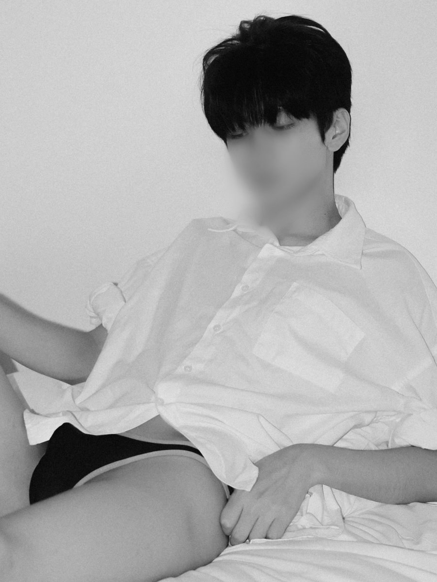 owoing13579's tweet photo. 인스타 / 트위터 https://t.co/ajOsbINugO