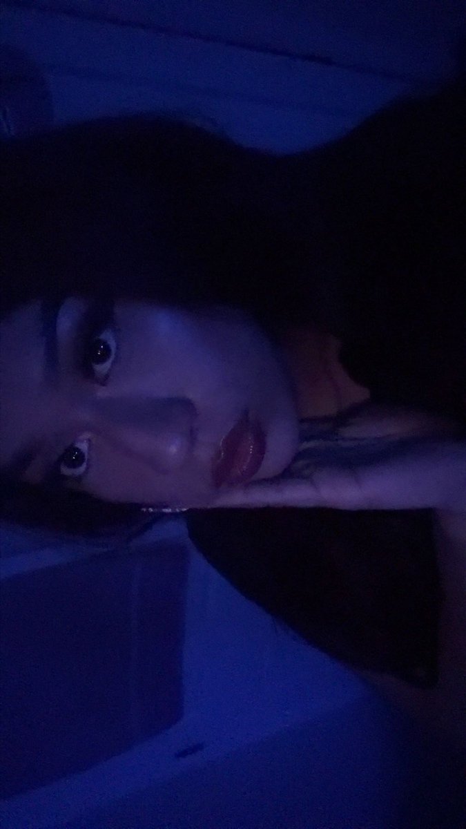 xooxangell's tweet photo. make me see colors I haven’t seen for awhile ♡

𐔌. ୨ৎ ࿐ ❥ . ☆ ₊ ⊹ https://t.co/IcMdYg2dhK