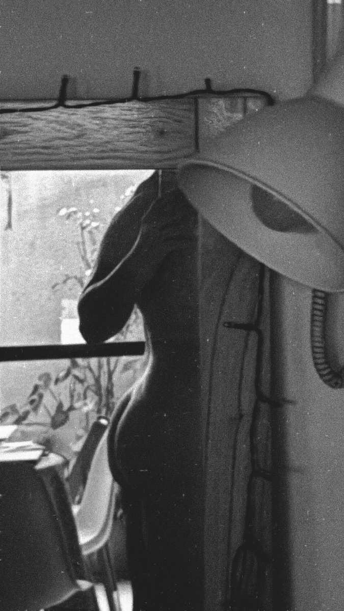 Daa_Fuuck's tweet photo. En blanco y negro es “artístico” https://t.co/8h3vkdeiYh