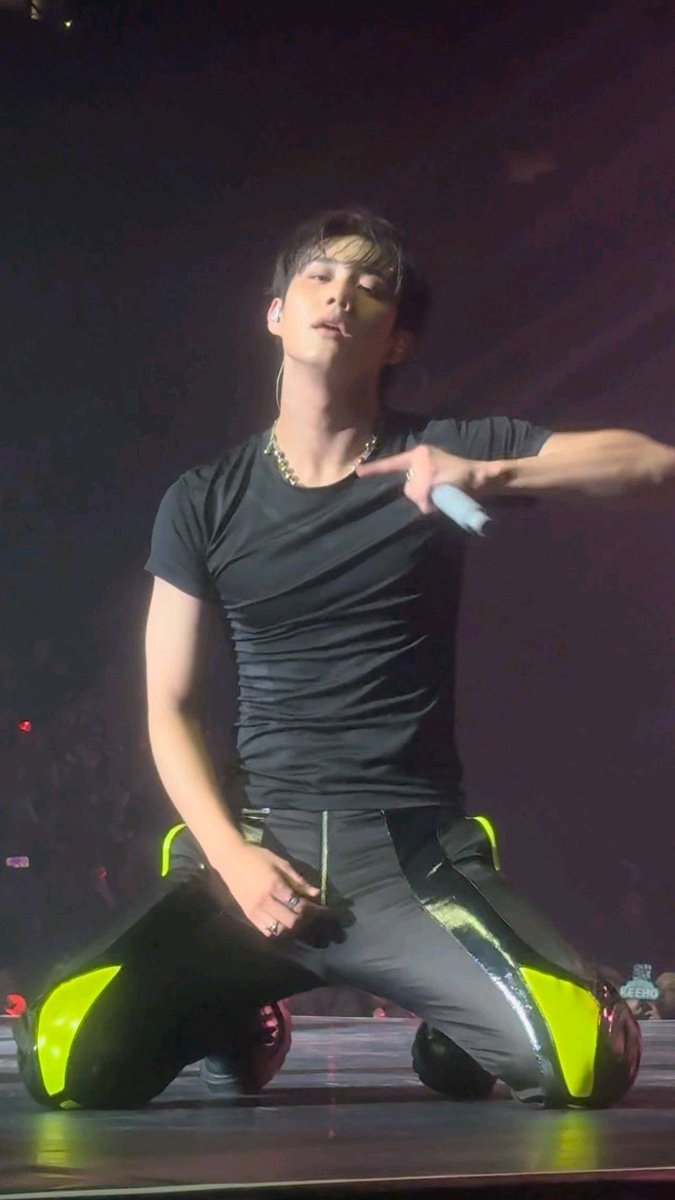 awparkj's tweet photo. come home to me. https://t.co/FCVWyhdkn7