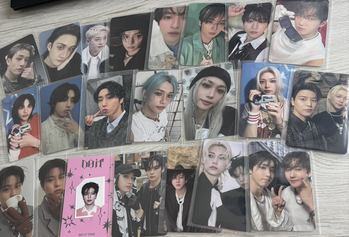 5ezrl's tweet photo. Stray Kids スキズ 過去トレカ交換 特典this&amp;that do it
譲　バンチャン リノ チャンビン ヒョンジン ハン フィリックス スンミン
求　同異種アイエン🦊　

纏めての方優先
郵送交換希望📮

お気軽にお声がけください🍀 https://t.co/6EcgCDxdZJ