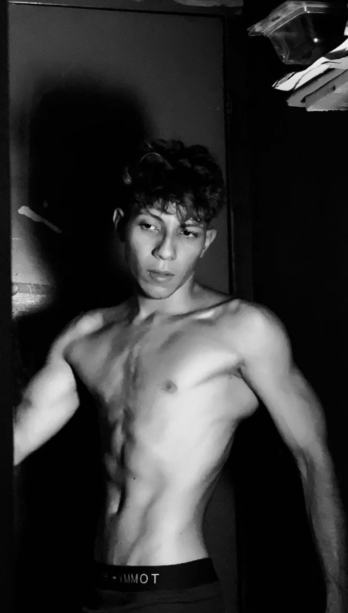 soyeduardo_f's tweet photo. El gym ya está dando resultados https://t.co/9mX3NZdGE5