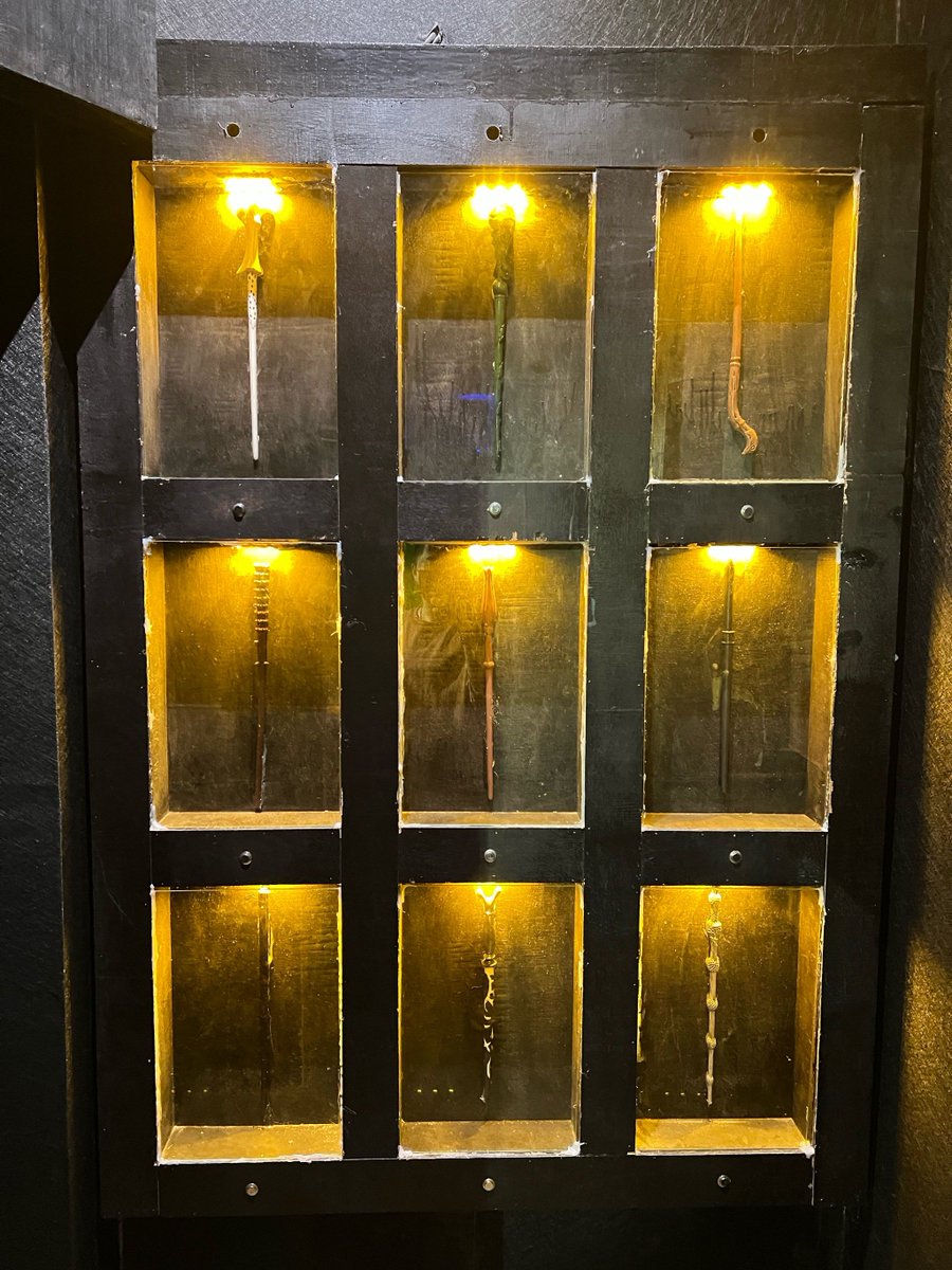 IsadoraCerzs's tweet photo. Just escaped the most twisted themed room ever—clues, codes, and that final jump scare had my heart racing! Who’s joining me next week for round 2， https://t.co/9t20HLZRkf