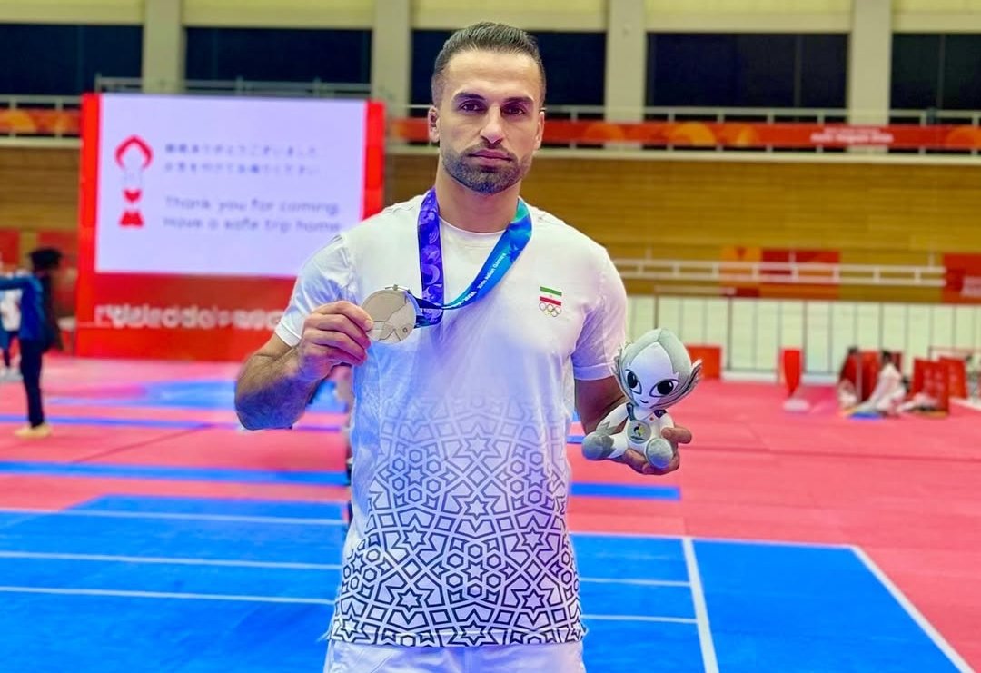 SportsUniv7's tweet photo. Fazel Atrachali with the Silver Medal. 🇮🇷🥈

His 4th Silver at the Asian Games (2010, 2014, 2022, 2026*) https://t.co/iFnX1v03Uk