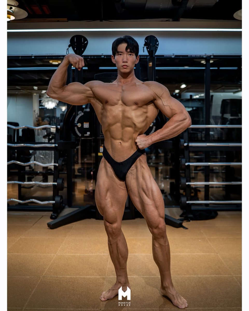 NgocDangX52's tweet photo. Classic Physique Athlete
김동규 🇰🇷
Kim Dong-gyu
キム•ドンギュ
김동규
🏋♂️ : MK휘트니스 강남헬스 | 강남pt | 신논현헬스 | 신논현pt
📷 : Sony A7S2
.
.
.
.
#monsterhouse #bodybuilder #bodybuilding #bodyprofile #natural https://t.co/2CMCPISA0g