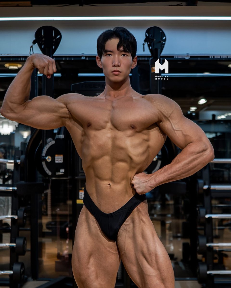 NgocDangX52's tweet photo. Classic Physique Athlete
김동규 🇰🇷
Kim Dong-gyu
キム•ドンギュ
김동규
🏋♂️ : MK휘트니스 강남헬스 | 강남pt | 신논현헬스 | 신논현pt
📷 : Sony A7S2
.
.
.
.
#monsterhouse #bodybuilder #bodybuilding #bodyprofile #natural https://t.co/2CMCPISA0g