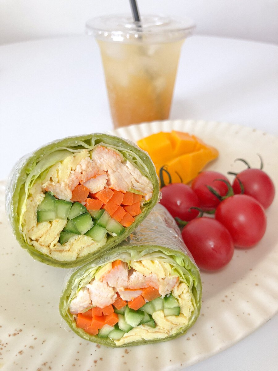 TerenceBrrzuu's tweet photo. Fuel your day light u0026 tasty! This high-protein veggie wrap with grilled chicken, quinoa u0026 avocado is perfect for your fat loss plan. No boring meals here  #FatLossMeal #HealthyEating https://t.co/KBgbEEQTjh