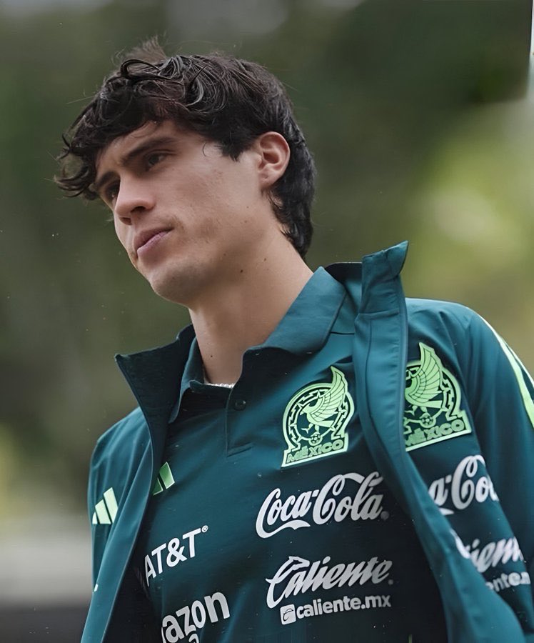 marplan28's tweet photo. Ah sí, solo vengo a recordar que el próximo partido tendremos a Isra y Campillo juntos 😮‍💨 https://t.co/VUL4GsBypc