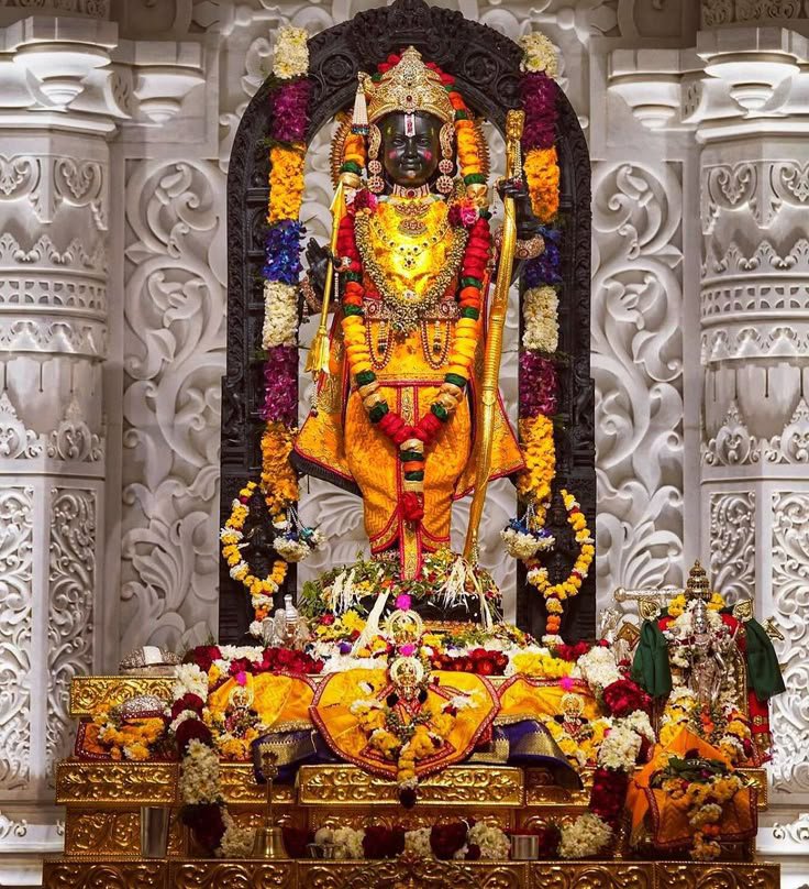 RamJanmbumi's tweet photo. ईश्वर के दरबार में दुख दूर और सुख प्राप्त होने लगते हैं https://t.co/BqV3g66JbH