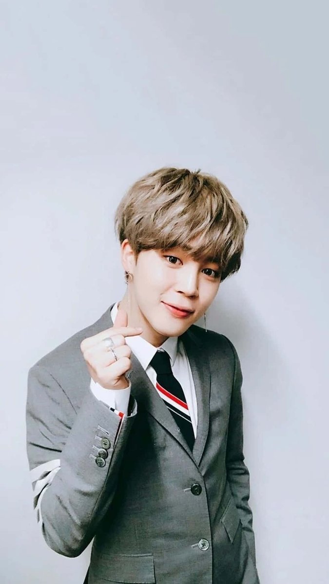 Fabyvetezeira's tweet photo. @_Askaban @boyinluvmin E digo mais, Jimin também seria 22 https://t.co/G91lc8tSJQ