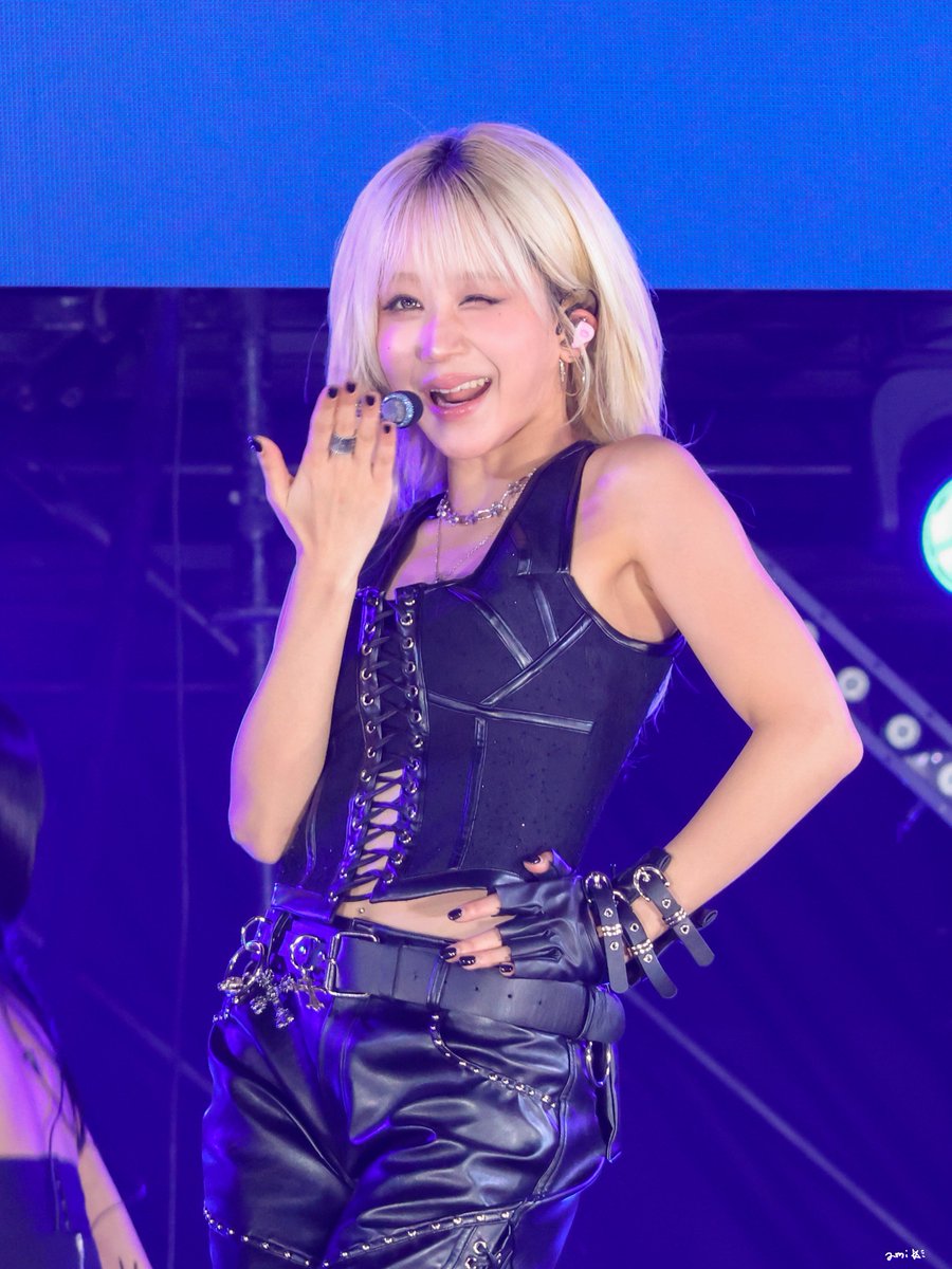 a_karu0312's tweet photo. 260926 SBI MUSIC CIRCUS HOKKAIDO

 💙💜

#히카루 #江崎ひかる
#江崎ひかる一旦集合 
#히카루사랑하는사람여기붙어라
#케플러 #Kep1er #HIKARU https://t.co/5HVWJOdmer