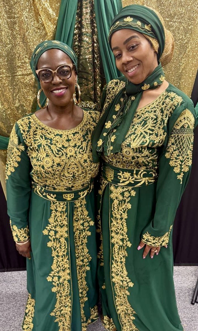 IUICMinneapolis's tweet photo. That’s what the feast of the lord is about! Enjoying ourselves with the family.
#iuic #newmoon #feastday #royalty https://t.co/eDDJy1wYf6
