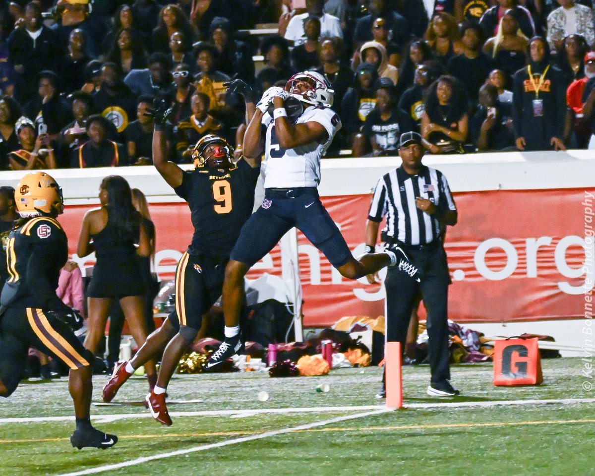 StateSc95741's tweet photo. No. 14 SC State remains unbeaten with 31-21 road win over Bethune-Cookman. For complete release visit https://t.co/6qcea5gxDQ
#bulldogtenacity #wearescstate https://t.co/7tiWSfNGKS