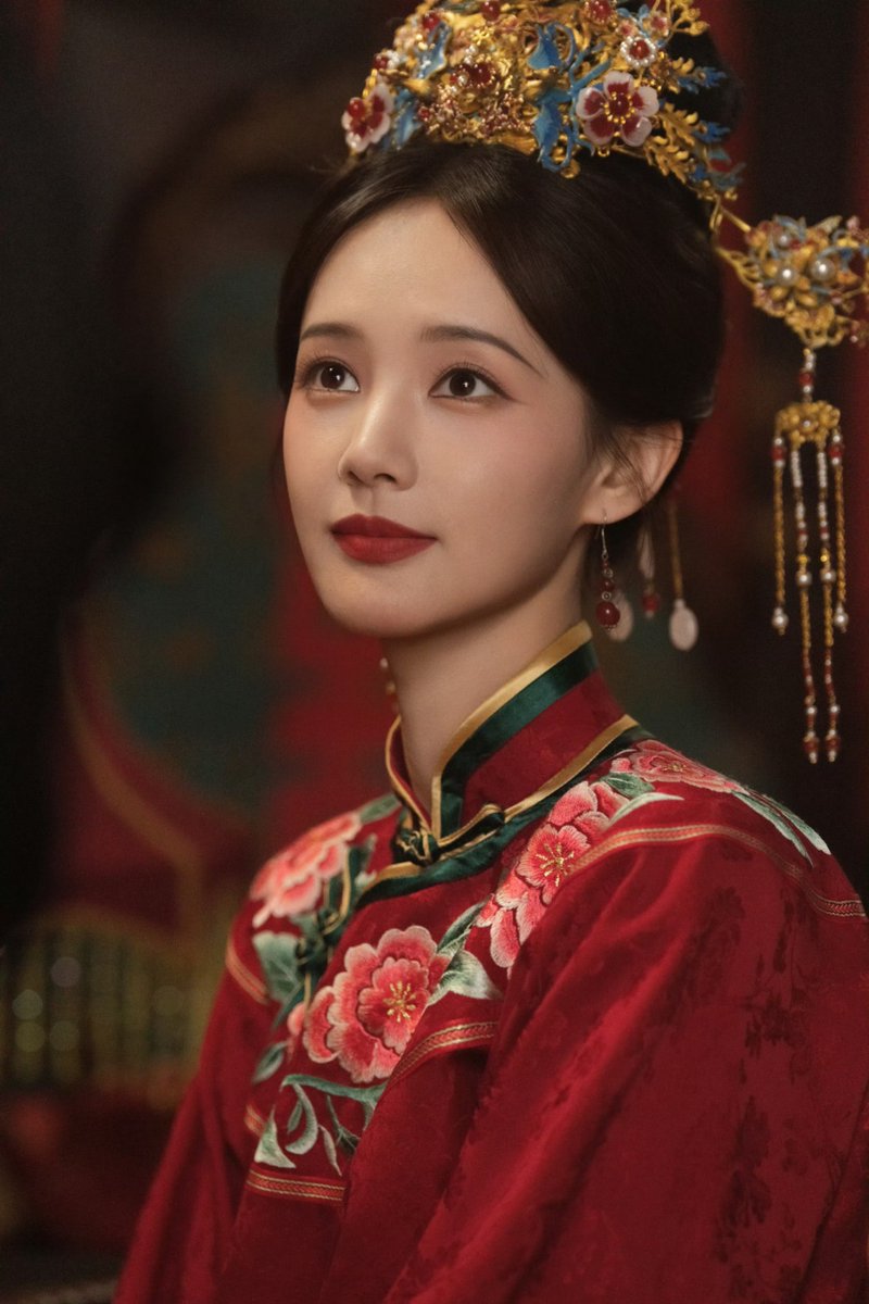 mcg_cg's tweet photo. Jiang Feiyan’s words are all a disguise, she trusts no one but the game she is in. #LiYitong #AProphet https://t.co/CNsHgHmdko