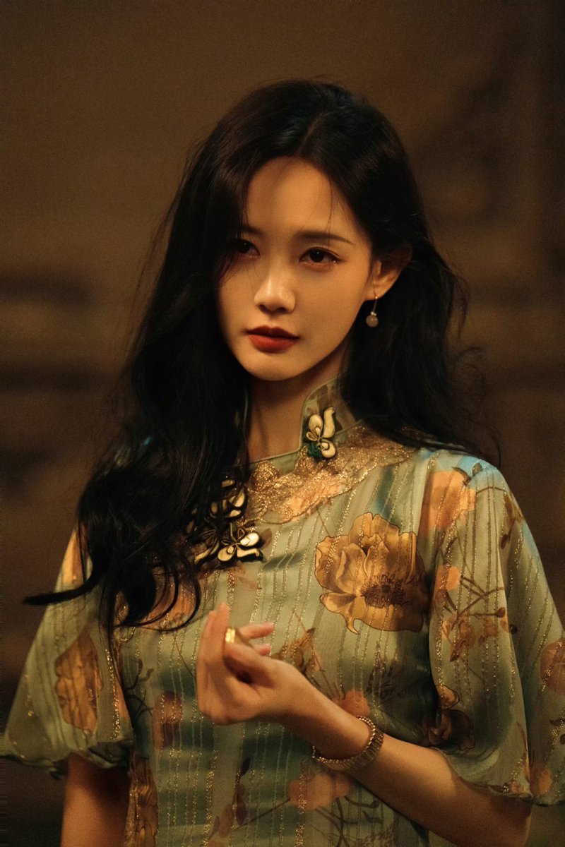 mcg_cg's tweet photo. Jiang Feiyan’s words are all a disguise, she trusts no one but the game she is in. #LiYitong #AProphet https://t.co/CNsHgHmdko