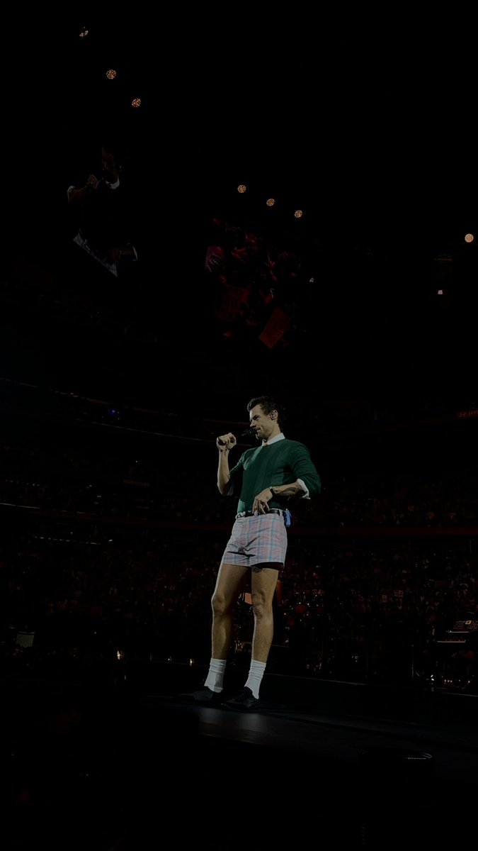 _secretofjess's tweet photo. THE SLUTTY SHORTS ARE BACK. https://t.co/FO9qmRDrVJ