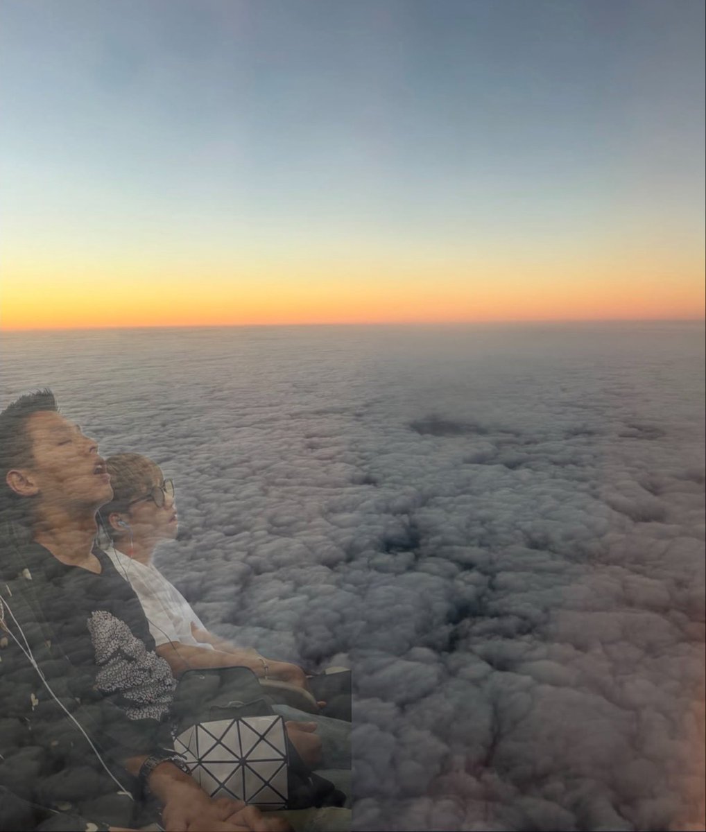 babysiirii's tweet photo. กุไปลองซูมในกระจกเจองี้ พีพีมีไรจะบอกแม่ไหม https://t.co/HzSJcacUw7