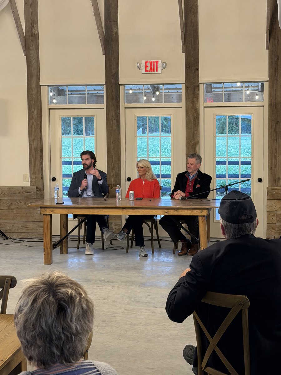 kc4gop's tweet photo. Happy to be in Delaware Friday night with the @DelawareGOP and @yrnational Chairman @haydenpadgett. 

The YR’s have organized days-of-action all over the country and are working hard for our common sense Republican candidates! https://t.co/wsr0lrGDx8