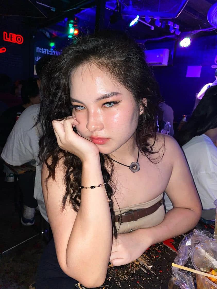 ffarita19's tweet photo. ฝนก็ตก นํ้าก็ท่วม แฟนก็ไม่มี 🤓 https://t.co/yh0CXwXfSa