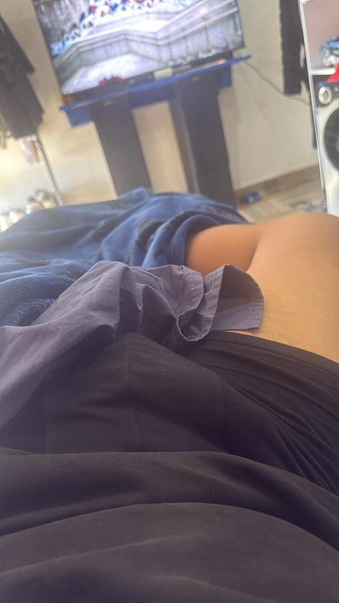 ElDeAzultiktok's tweet photo. Si crece no? Jajajajjs

Retweet para mas fotos jeje 🥵🥵
Mensaje para contenido personalizado 👀💵💵 
#gordito #mexico https://t.co/x7tbb2JlQC