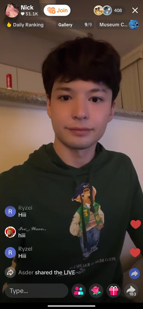 Yowshi10's tweet photo. i can't believe this guy is actually very feminine he's so cute until he shows you his weapon https://t.co/QL8zWs1XLT