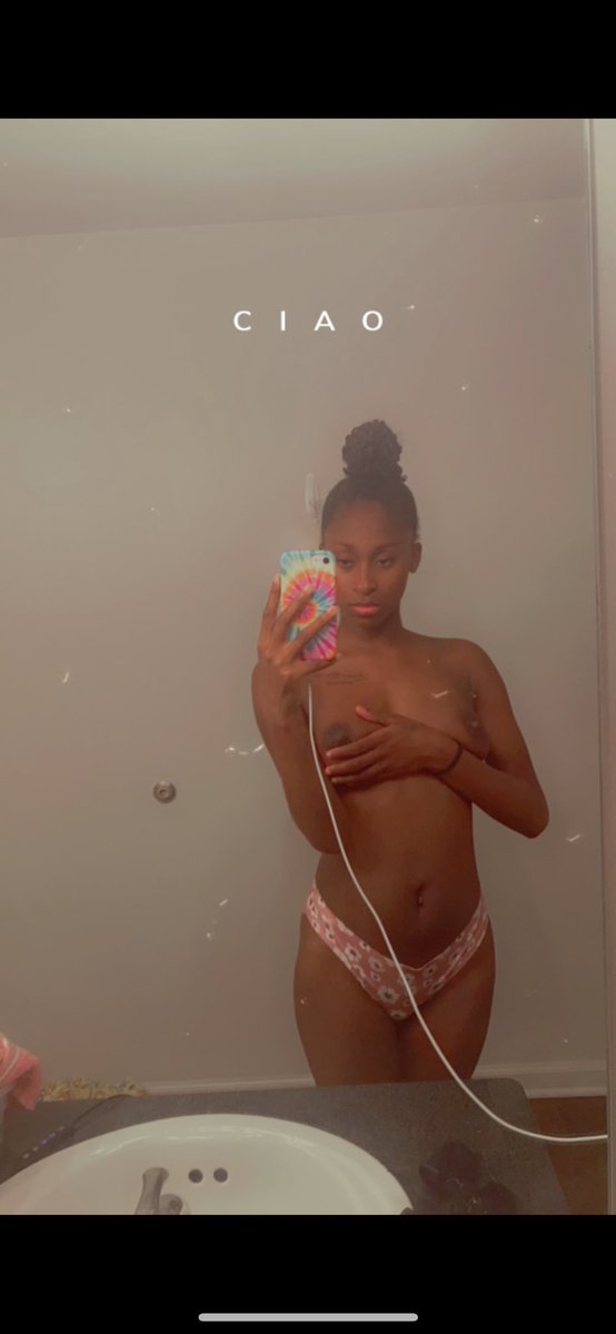 Lolastlbitch's tweet photo. I love being a bitch 😂 
Retweet this post if you in STL I wanna see who Fuck with me on here 

#stl #stlmeets #florissant https://t.co/aILPWIrEbt