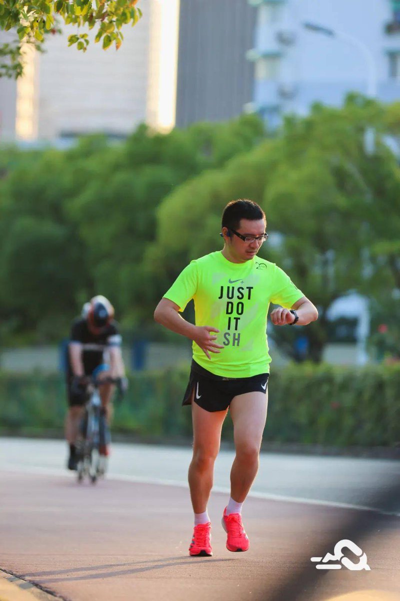 ArdelleWei6flu's tweet photo. Finished my 10-mile morning run 10 mins early! https://t.co/FByYphg2Jt