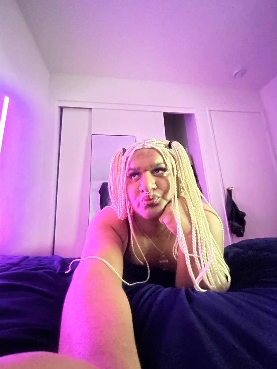 caazeli's tweet photo. can i put this bussy on you? 𓍼ོ♱⃓ ༘.

#femboy #nsfw #nsfwtwt #gay #dl #tgirl #trans #latina https://t.co/YTaza9QGYG