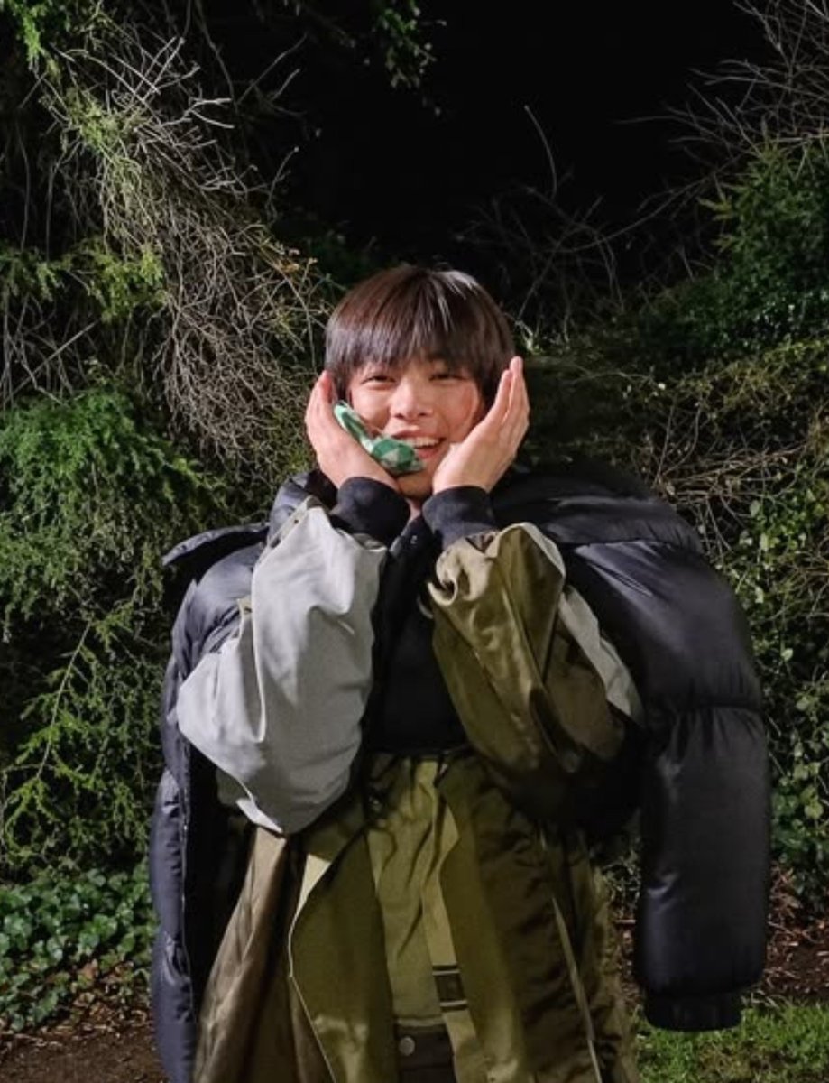 jjugunring's tweet photo. 사진에서 꼬순내나
앙겅호 볕에 말린 포근한 빨래냄새 날거같음 https://t.co/rSbB84wGdk