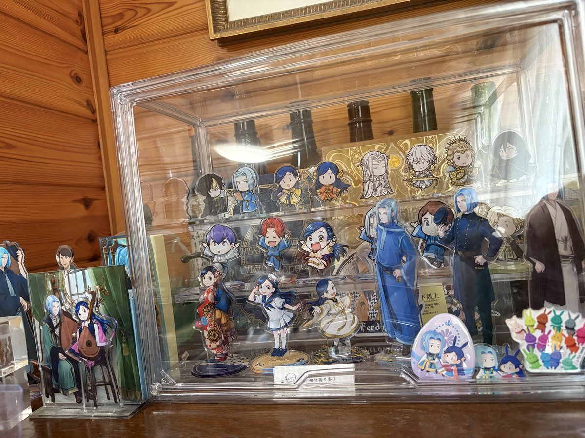 yuuuuuuuuuu316's tweet photo. ＃本好きの下剋上
3coinsの透明のケース。
アクスタ飾るのにちょうど良かったです〜
グッズ増えたのでチョイ整理整頓。 https://t.co/L5irZnXukR