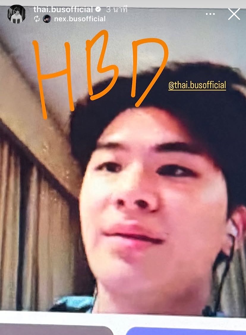 kh1ovele's tweet photo. เขินว่ะ ทางไหนก็ฟิน 🫠🎂👊🏻

- ไม่ลงก่อน ถ้าลงเลยจะเหมือนคอลหากันสองคน ไก่แตกตื่นแน่ ! 😳
- ถ่ายไว้ตั้งแต่เย็นแต่รอให้แอคดำลงก่อนตัวเองค่อยลง แล้วนางถ่ายไว้ตั้งกี่รอบ ป้า 😭👌🏻 https://t.co/YokkAREcqY