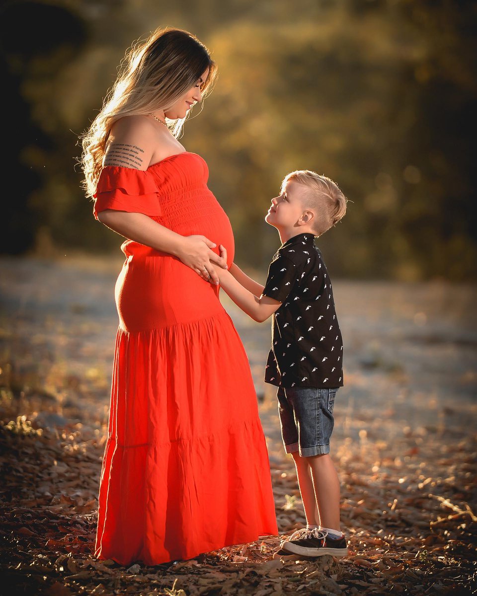 ErinnCarruba's tweet photo. Family is God’s love, offering us a little piece of heaven here on Earth.. Caption: @fabioalves. studio https://t.co/A2ZK2FZm0x