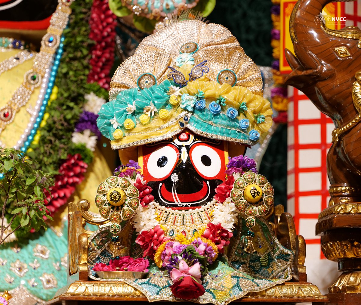 ISKCONPune's tweet photo. 🙏🏽𝐓𝐨𝐝𝐚𝐲'𝐬 𝐃𝐚𝐫𝐬𝐡𝐚𝐧 📿 🗓𝟐𝟕-𝟎𝟗-𝟐𝟎𝟐𝟔🙏
🌷𝐒𝐫𝐢 𝐒𝐫𝐢 𝐉𝐚𝐠𝐚𝐧𝐧𝐚𝐭𝐡 𝐁𝐚𝐥𝐝𝐞𝐯 𝐒𝐮𝐛𝐡𝐚𝐝𝐫𝐚🌷
.
.
#ISKCON #ISKCONNVCC #ISKCONNVCCPune #ISKCONPune
#ISKCON
.
https://t.co/jjVRXFnkeO https://t.co/0Y1HOeciTr