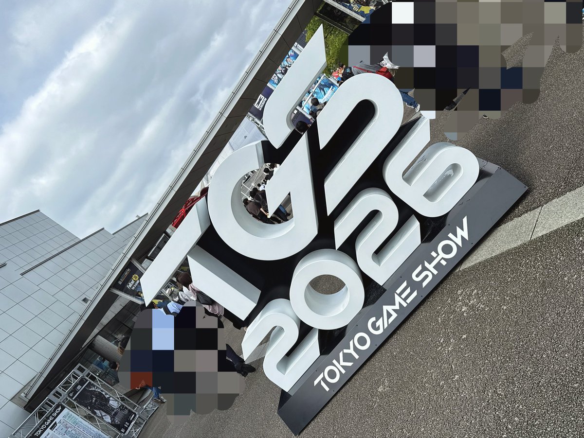nicoSi2pmk's tweet photo. TGS2026 コンソールタイトルとインディゲームの出典がほぼ埋めつくていて大手中国企業が軒並み出展してなかったしスマフォゲームはもうほぼほぼ無し🧐!

あと去年に比べてレイヤーさんよりコンパニオンさんが増えてた気がする、某ブースのコンパニオンさん衣装ｽｺﾞｶｯﾀﾅ… https://t.co/p7SiuNbV9F