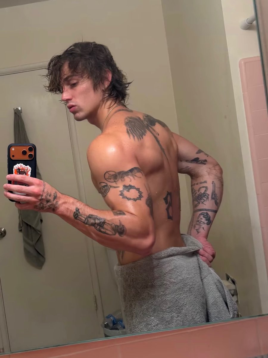 dxntegolz's tweet photo. Made in the moments nobody saw. https://t.co/ds0oa2c6ef