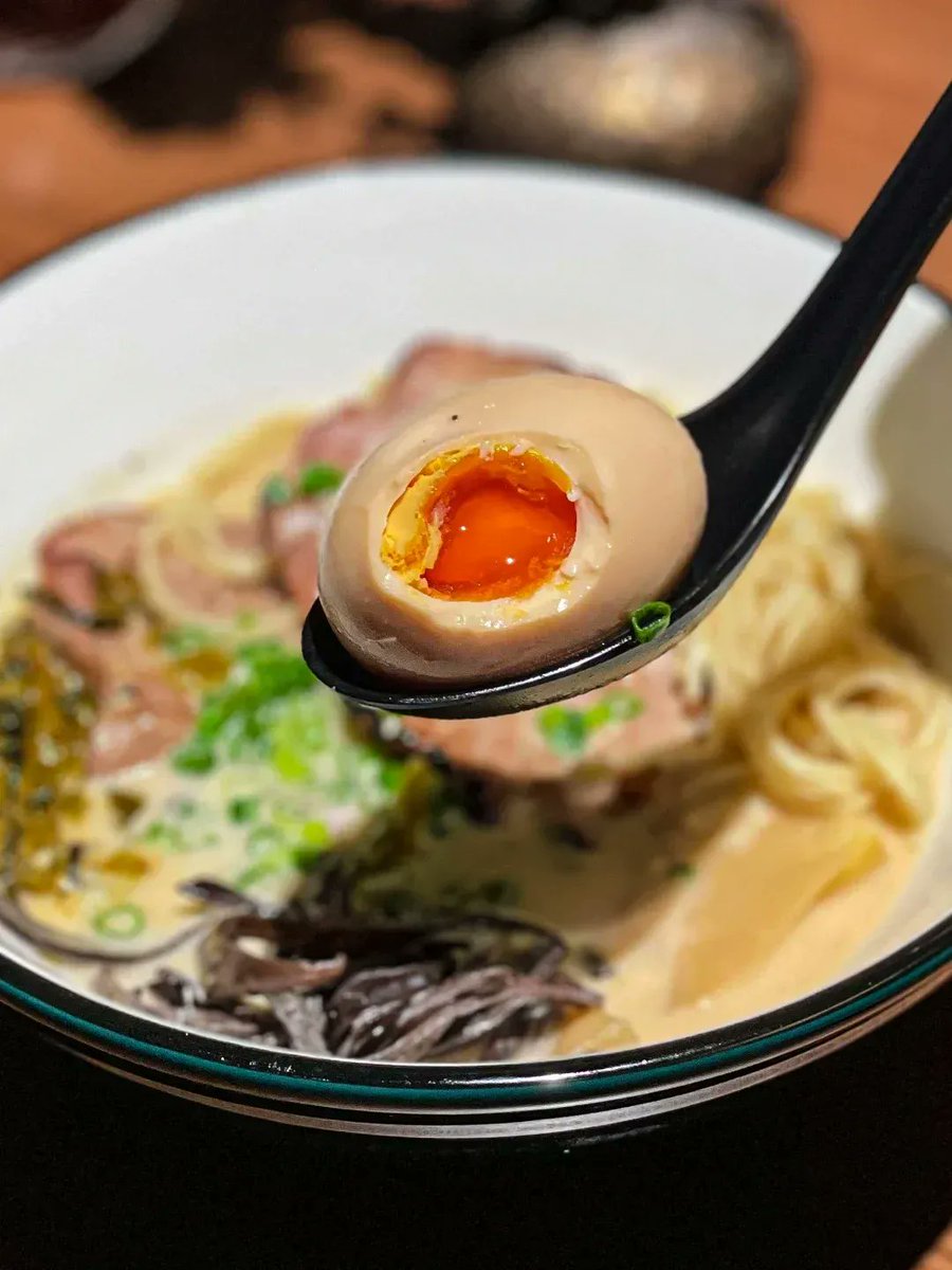 Bobby35503112's tweet photo. Late-night bowl of hot ramen, soft-boiled egg oozing yolk. The only warmth this quiet city needs.， https://t.co/eF70nkmIA5