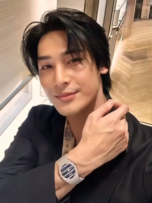MeN99Problems's tweet photo. หล่อมาก อาโปเสิร์ฟหล่อแบบนี้ตลอดไปเลยได้ไหม ยาใจคมเข้มรสนุ่มของกุในแต่ละวันมาก อาโปชิโน่แก้วนึงค่า นัวมาก https://t.co/BOmB5ys54U