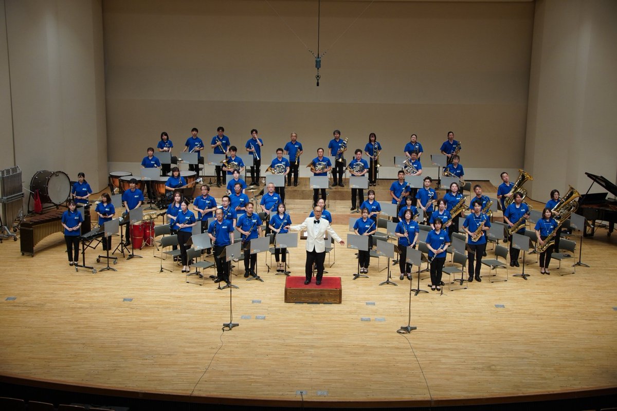 Hh_WindEnsemble's tweet photo. バンドフェスティバル振り返り✨️

いろいろな団体の演奏を聴いて、それぞれの音色や音楽づくりに刺激をもらった一日でした。

久しぶりに他の団員の方々とも会えて、近況を話したり音楽の話をしたり。こうして音楽を通して人とつながれる時間は、やっぱりいいなと感じます。 https://t.co/X8Hk7Cs6er